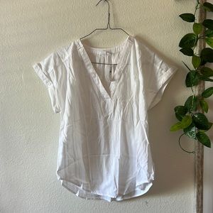 White short sleeve blouse